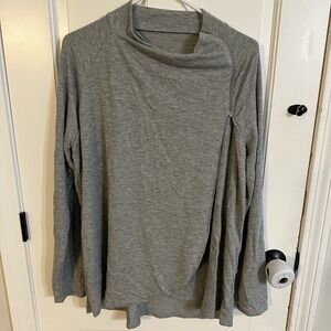 3/$20 Long Sleeve Light Sweatshirt